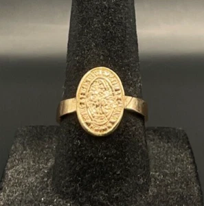 Vintage Estate Antique Gold Tone Ring - Size 7 - Picture 1 of 4
