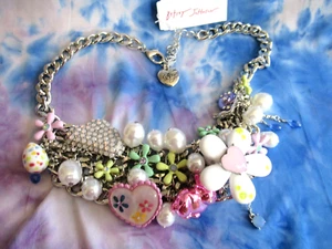 BETSEY JOHNSON Authentic Flower Heart Metallic Bunny Bib Necklace NWT - Picture 1 of 6