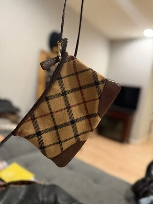 Bolsa de mão pequena vintage Brooks Brothers xadrez couro italiano  - Imagem 1 de 4