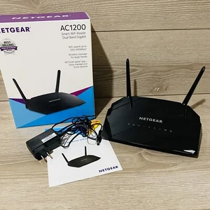 NETGEAR AC1200 1000Mbps 4 porty 300Mbps dwuzakresowy gigabitowy inteligentny router (R6230) - Zdjęcie 1 z 5