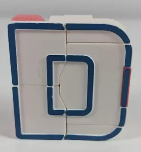 Alpha-Bots transformierender Buchstabe D Actionfigur Seeufer Spielzeug ALPHABOTS - Bild 1 von 6