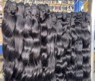 Paquetes de cabello indio crudo de 26 pulgadas 12A cabello humano premium de Tiara Peak Hair  Foto 1 de 3