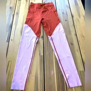 Nuevo con etiquetas Leggings Offline By Aerie Burnt Naranja y Rosa Colorblock Goals 7/8 Bolsillo - Imagen 1 de 5