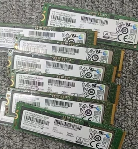 Samsung PM981 256GB M.2 2280 NVMe PCIe Gen3 x4 SSD MZ-VLB2560 MZVLB256HAHQ-00000 - Picture 1 of 2