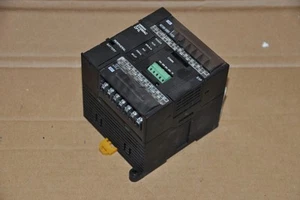 OMRON CP1L-L20DR-A Programmable Controller - Picture 1 of 2