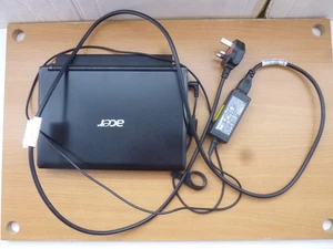 ACER Aspire One ZG8 Laptop Windows 10 - Picture 1 of 7
