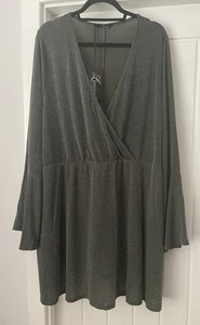 Yours Women’s Green Sparkle Long Sleeve Top - Size 26/28 - BNWT 💚 - Picture 1 of 7