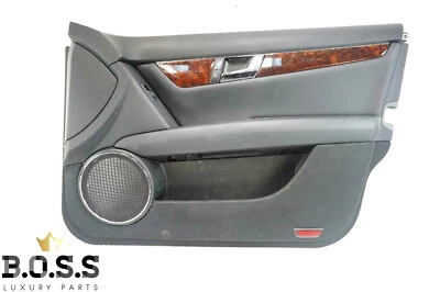 Mercedes Benz Clase C W204 C300 2008-2014 panel de puerta pasajero derecho delantero OEM Foto 1 de 4