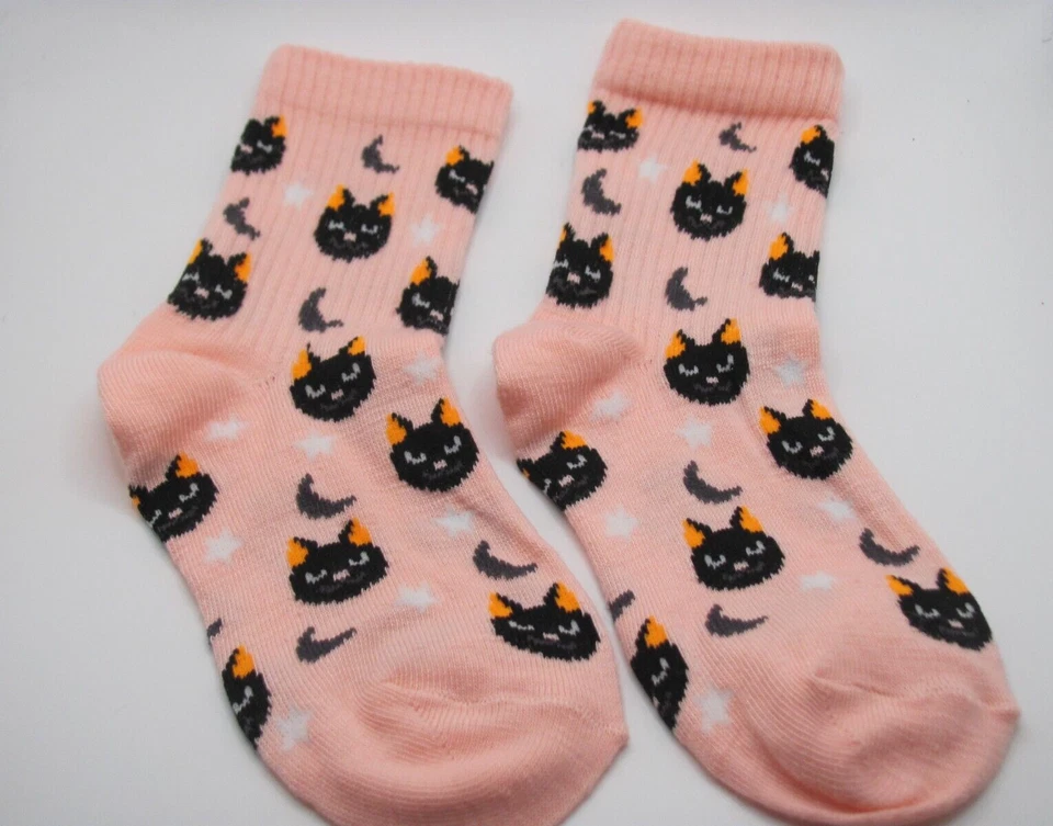 NUEVO SIN ETIQUETAS S/M ROSA CON CALCETINES NEGROS GATOS Y LUNAS NIÑA - TALLA 9-13 (TALLA ZAPATO) Foto 1 de 2