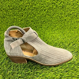 Lucky Brand Follia Mujer Talla 6.5 Gris Informal Clásico Hebilla Gamuza Botas Zapatos - Imagen 1 de 8