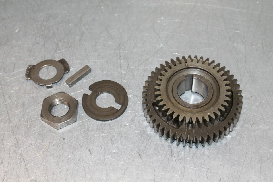 Bom fabricante de equipamento original 1982 Yamaha Virago 920 engrenagem primária OEM usado  - Imagem 1 de 4