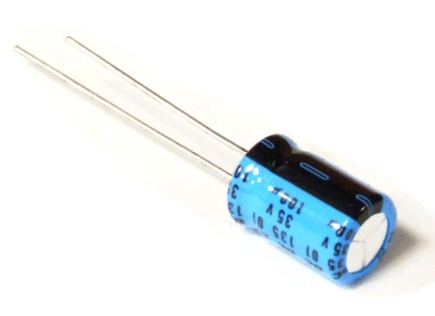 5x BC Components 100uf 100µF 35V Electrolytic Capacitor / Elektrolyt Kondensator