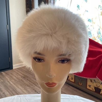 Vintage White Fox Fur Knit Hat Women’s 20” Inside Size Black Satin Lined - Image 1 of 4