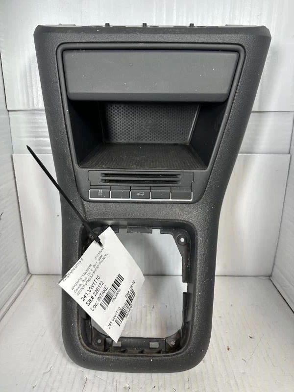 TIGUAN    2010 User Defined 2272141. - image 1 of 1