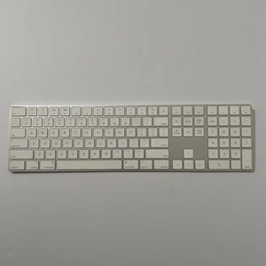 Apple A1843 Wireless Rechargeable Bluetooth Magic Keyboard With Numeric Keypad - Bild 1 von 15
