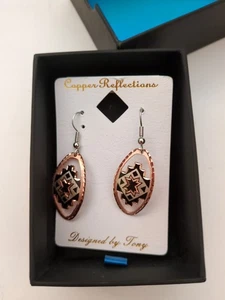 Pendientes perforados reflejos de cobre - Diseñados por Tony (CB2) - Imagen 1 de 6