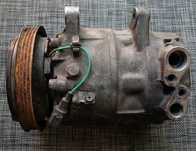 Compresor de aire acondicionado original OEM compatible con 93-97 Infiniti J30 67425 VG30DE 3,0 L V6 usado. Foto 1 de 4