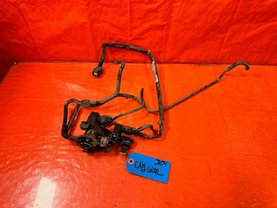 97-01 HONDA CR-V CRV - SE MONTA EN EL TANQUE DE GASOLINA - VÁLVULA DE PURGA DE TRES VÍAS OEM Foto 1 de 4