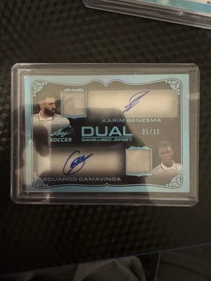 2022 Leaf Ultimate Soccer Карим Бензема, Эдуардо Камавинга Двойной Авто/Нашивка 5/10 - Изображение 1 из 3