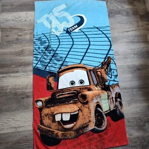 TOW MATER Beach Towel Cars Movie 95 Team Disney Store 29x54 - Picture 1 of 5
