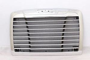 Fits Freightliner Century 05 -11 Front Grill w/ Bugscreen New G10W A1716132001 - Picture 1 of 2