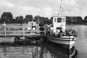 Ansichtskarte ungelaufen Foto Leipzig Knauthain Stausee Bild und Heimat Kühn - Picture 1 of 1