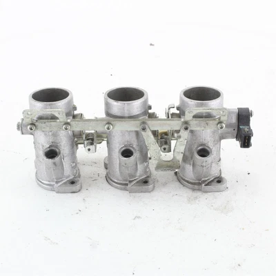 Conjunto de carrocerías de acelerador Triumph Speed Triple T509 1997-2001 OEM T1240699 Foto 1 de 4