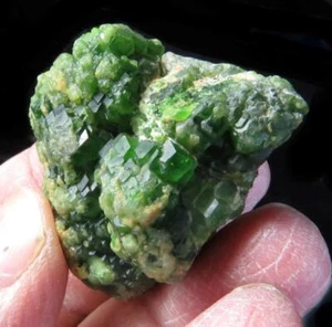 OVER 60GR. VERY NICE DEMANTOID GARNET SPECIMEN - Picture 1 of 5