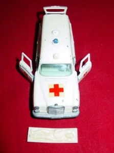 LESNEY Matchbox King Size K-6 - BINZ AMBULANCE - Mercedes Benz - RARE England - Picture 1 of 5