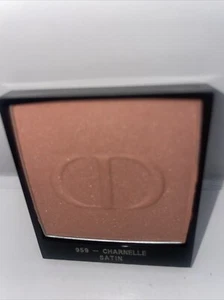 Polvo rubor Dior Rouge 959 CHARNELLE SATINADO (desnudo cálido) tamaño completo 6,4 g NUEVO - Imagen 1 de 3