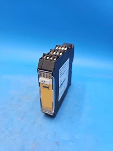 K.A. Schmersal  ASRE-2R-R4R4 Safety Relay Output Expansion Module. 103001350 - Picture 1 of 6