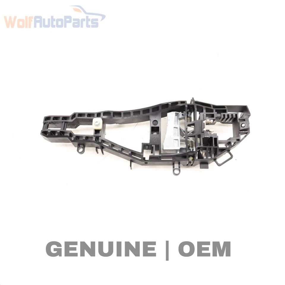 BMW 340I 2016-2018 - Soporte de manija de puerta exterior izquierdo 7242567 Foto 1 de 4