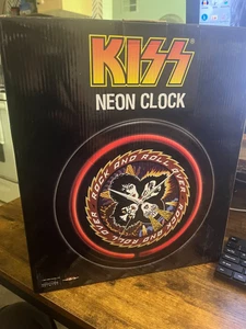 KISS Neon Wall Clock Rock and Roll Over Cover Artwork 2009 MIB Still in plastic - Picture 1 of 2
