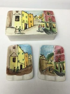 Caja de baratijas de cerámica vintage de Italia ceniceros pintados a mano escena callejera - Imagen 1 de 7
