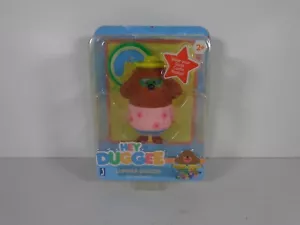 Hey Duggee Figure Toy Decorating Badge Summer Sand Castle Badge Damaged Package - Picture 1 of 4