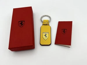 FERRARI YELLOW LEATHER KEYCHAIN KEYFOB IN BOX | SCHLUSSELANHÄNGER | PORTACHIAVI - Picture 1 of 8