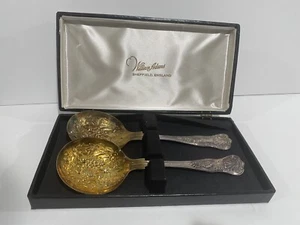 William Adams Sheffield England 2 Soup Salad & Fruit Spoons Set W/ Case - Picture 1 of 2