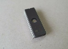 M27C2001-12F6 DIP32 UV EPROM STMicroelectronics (Lot of 5 pcs)