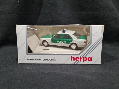 HERPA 070386 MERCEDES E200 POLIZEI POLICE GERMANY SCALA 1/43  - Immagine 1 di 4