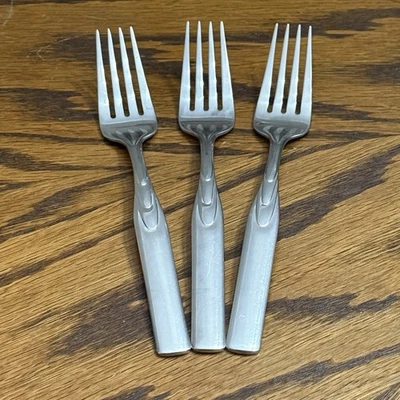 3 HORQUILLAS DE CENA RAPTURE JA Henckels iInternational 18/10 Inoxidable 7-7/8" Foto 1 de 4