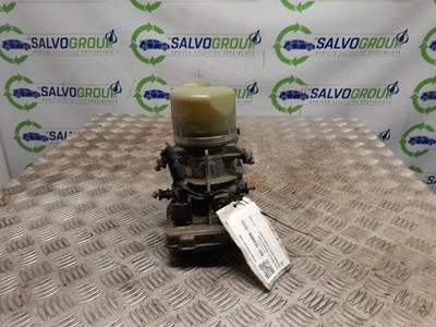 VOLVO V60 D5/XC90 POWER STEERING PUMP 2.4 DIESEL 31340205 2010-2011 - Image 1 of 4