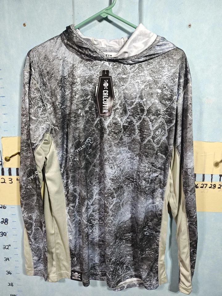 Camisa Calcuta Para Hombres Grande Gris Camuflada Con Capucha Pesca Rendimiento Sol UPF Foto 1 de 4