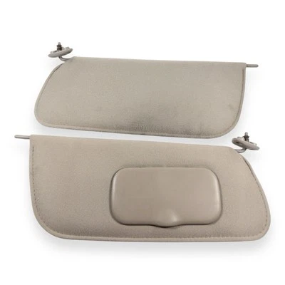 Dodge Dakota 1997-1998 conjunto de pares de parasoles laterales para conductor y pasajero beige Foto 1 de 4