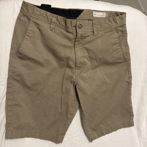 Men’s Size 34 Volcom Shorts, Board Shorts Light Brown ￼ - Picture 1 of 4