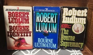 ROBERT LUDLUM Lot of 3 Vintage Books: The Bourne Identity Utimatum Supremacy - Picture 1 of 9