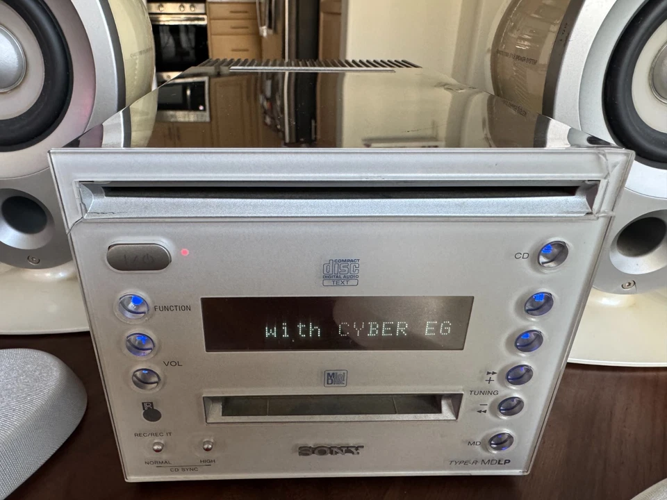 SONY HCD-C5 MiniDisc/CD Sistema Estéreo Compacto [HU2] [PARA PEÇAS/REPARO] - Imagem 1 de 4
