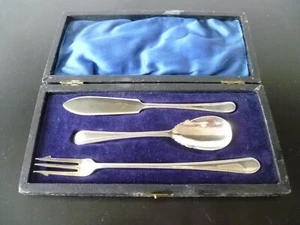 Antike Perlenkante, versilberte Marmelade, Gurkengabel & Buttermesser Besteck Kantine - Bild 1 von 13