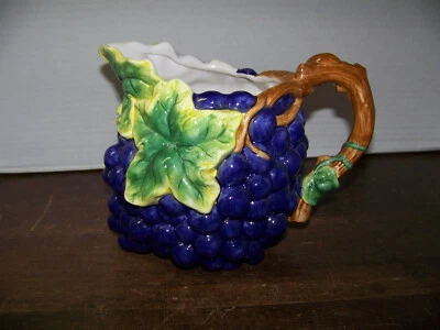 Jarra de servidor de racimo de uvas jarra de uva púrpura Foto 1 de 4