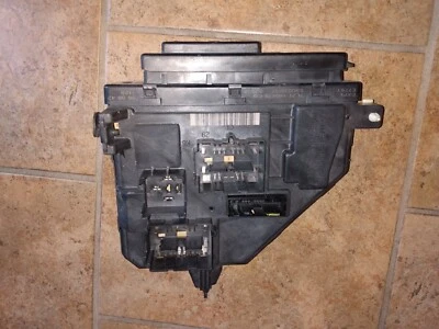 2007 Ford Explorer предохранитель реле коробка тела управления модуль BCM деталь # 7L2T-14B476-CD - Изображение 1 из 4