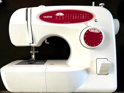 Brother XL2220ElectricFootPedalOperated Sewing Machine NO POWER CORD NOT WORKING - image 1 of 4